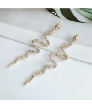 Shining Snake Rhinestone Fashion Women Costume Alloy Earrings - Golden