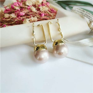 Simple Pearl Fashion Golden Women Ear Clips - Champagne