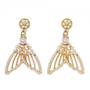 Whale Tail Design High Fashion Women Stud Earrings