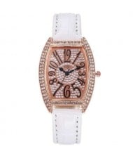 6 Colors Available Rhinestone Embellished Cute Arabic Numerals Design Shining Index High Fashion Women Leather Wrist Watch