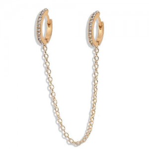 Link Design High Fashion Single Side Earrings - White