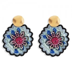Embroidery Flower Traditional Design High Fashion Women Stud Earrings - Pink