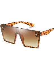 8 Colors Available High Fashion One Frame Design Internet Celebrity Choice Sunglasses