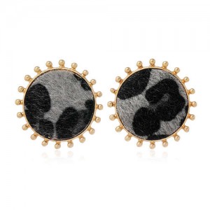 Leopard Prints Round Design High Fashion Women Stud Earrings - Black