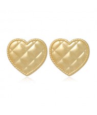 Dimensional Heart Design High Fashion Women Alloy Earrings - Golden