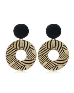 Waves Engraving Vintage Round Hoop Design High Fashion Women Alloy Earrings
