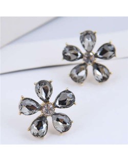 Luxurious Design Rhinestone Flower Korean Fashion Women Stud Earrings - Gray