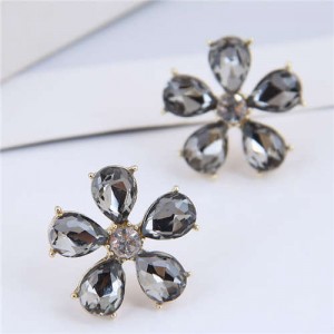 Luxurious Design Rhinestone Flower Korean Fashion Women Stud Earrings - Gray