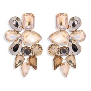 High Calibra Rhinestone Flower Cluster Design Women Fashion Stud Earrings - Khaki