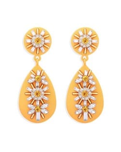 Rhinestone and Beads Embellished Bohemian Style Waterdrop Women Earrings - Yellow