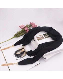 Hollow Vase Design Pendant with Tassel Chains Decoration Design Women Scarf Necklace - Black