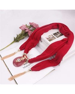 Hollow Vase Design Pendant with Tassel Chains Decoration Design Women Scarf Necklace - Red