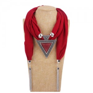 Resin Gem Inlaid Vintage Triangle Pendant High Fashion Women Scarf Necklace - Red