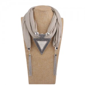 Resin Gem Inlaid Vintage Triangle Pendant High Fashion Women Scarf Necklace - Khaki
