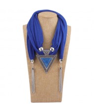 Resin Gem Inlaid Vintage Triangle Pendant High Fashion Women Scarf Necklace - Royal Blue