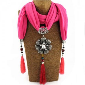 Rhinestone Flower Pendant Tassel Design Vintage Fashion Women Scarf Necklace - Rose