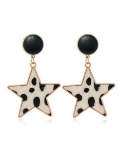 Leopard Prints Star Shape High Fashion Women Wholesale Alloy Earrings - White