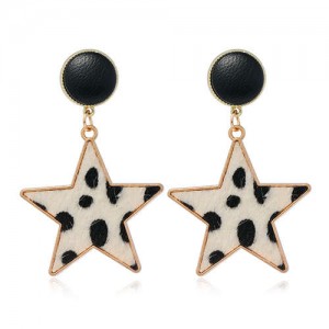 Leopard Prints Star Shape High Fashion Women Wholesale Alloy Earrings - White