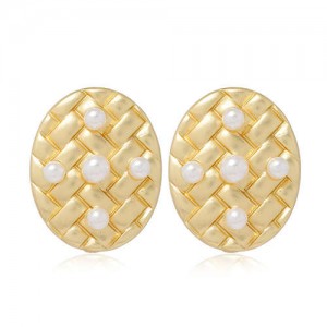 Artificial Pearl Embellished Oval Shape High Fashion Wholesale Women Stud Earrings - Golden