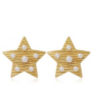 Artificial Pearl Decorated Star Design High Fashion Women Alloy Wholesale Stud Earrings - Golden