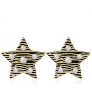 Artificial Pearl Decorated Star Design High Fashion Women Alloy Wholesale Stud Earrings - Vintage Gold