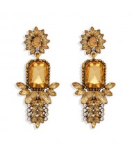 Rhinestone Flower Pattern Bling Fashion Women Alloy Wholesale Earrings - Champagne
