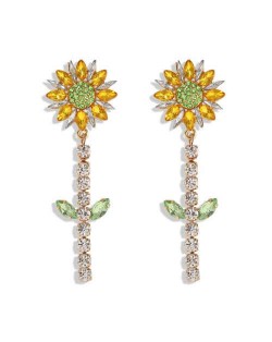 Rhinestone Bohemian Fashion Sunflower Party Style Women Costume Earrings - Yellow