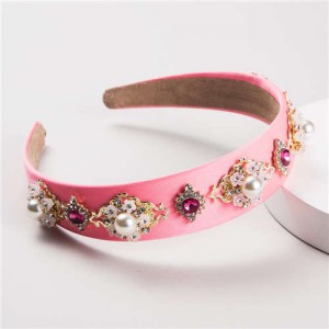 Pearl and Rhinestone Combo Flower Decorated Baroque Style Brides Fashion Hair Hoop - Pink