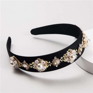 Pearl and Rhinestone Combo Flower Decorated Baroque Style Brides Fashion Hair Hoop - Black