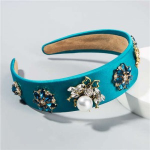 Pearl Inlaid Bee and Flowers High Fashion Baroque Style Women Hair Hoop - Blue