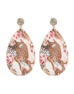 Vintage Floral Abstract Prints Waterdrop Leather Texture Women High Fashion Earrings