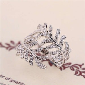 Cubic Zirconia Embellished Unique Feather Design 18K Platinum Plated Women Ring