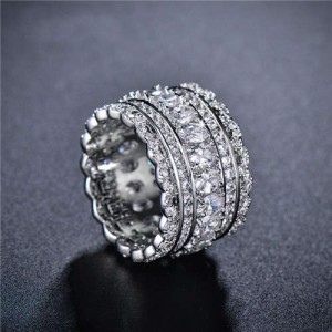 Shining Cubic Zirconia Embellished Lace Pattern Design 18K Platinum Plated Women Ring
