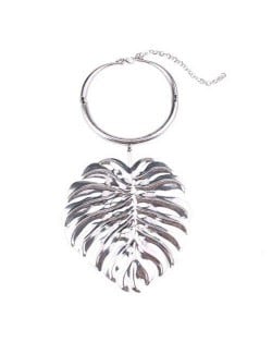 High Fashion Palm Leaf Pendant Bold Design Women Bib Statement Necklace - Silver