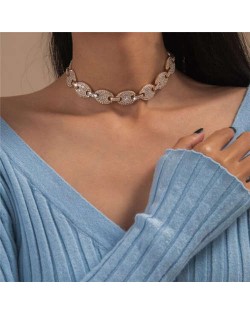 Rhinestone All-over Button Chain Graceful Design Women Choker Necklace - Golden