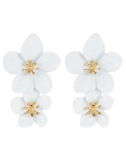 Golden Stamen Dual Flowers Bohemian Fashion Tassel Design Women Earrings - White