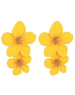 Golden Stamen Dual Flowers Bohemian Fashion Tassel Design Women Earrings - Yellow