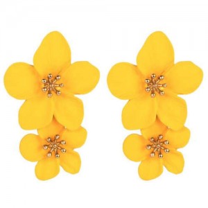 Golden Stamen Dual Flowers Bohemian Fashion Tassel Design Women Earrings - Yellow