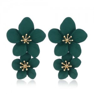 Golden Stamen Dual Flowers Bohemian Fashion Tassel Design Women Earrings - Dark Green