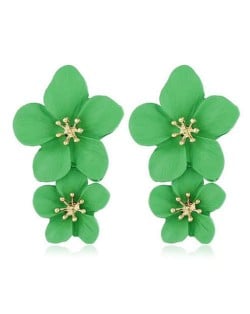 Golden Stamen Dual Flowers Bohemian Fashion Tassel Design Women Earrings - Light Green