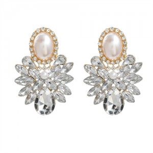 Vintage Style Artificial Turquoise and Rhinestone Floral Pattern Women Fashion Earrings