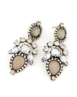 Rhinestone and Gems Inlaid High Fashion Flowers Pattern Women Costume Earrings - Gray