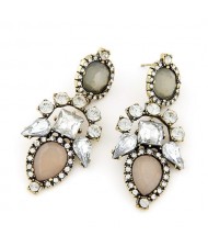 Rhinestone and Gems Inlaid High Fashion Flowers Pattern Women Costume Earrings - Gray