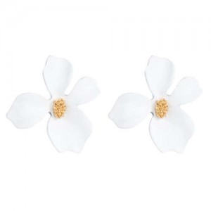 Golden Stamen Painted Elegant Flower Design Bold Fashion Women Alloy Statement Earrings - White
