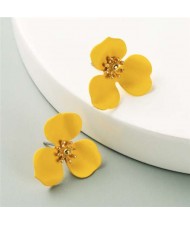 Korean Fashion Delicate Flower Design Sweet Style Women Alloy Earrings - Yellow