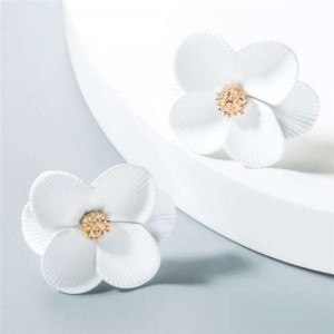 Internet Celebrity Preferred Multi-layered Flower Bohemian Fashion Women Stud Earrings - White