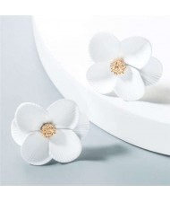Internet Celebrity Preferred Multi-layered Flower Bohemian Fashion Women Stud Earrings - White