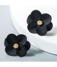 Internet Celebrity Preferred Multi-layered Flower Bohemian Fashion Women Stud Earrings - Black