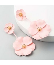 Painted Flowers Sweet Fashion Korean Style Dangling Women Alloy Earrings - Pink