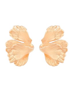 Vintage Butterfly Wings Design Zinc Alloy Women Earrings - Golden